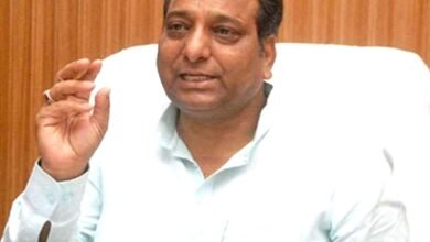 कांग्रेस की तुलना केकड़े से की