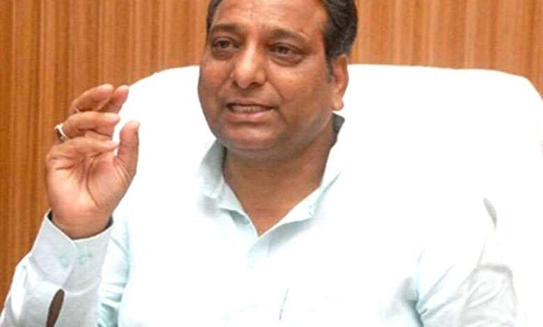 कांग्रेस की तुलना केकड़े से की