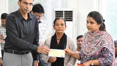 आर्थिक सहायता का उपभोग नहीं, इन्वेस्ट कर जीवन बनाए खुशहाल, DM की लाभार्थियों से अपील