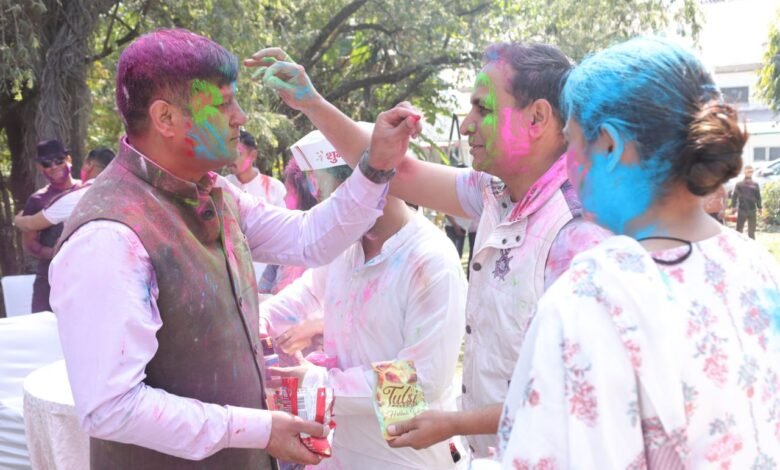 UttarakhandPoliceHoli